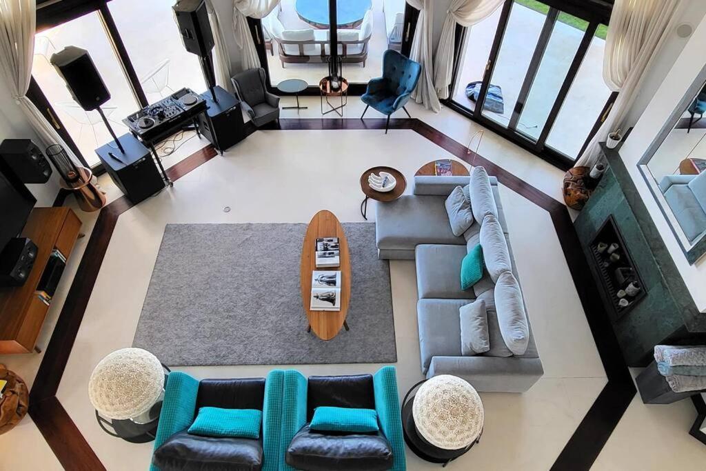 Luxury Sea View In *