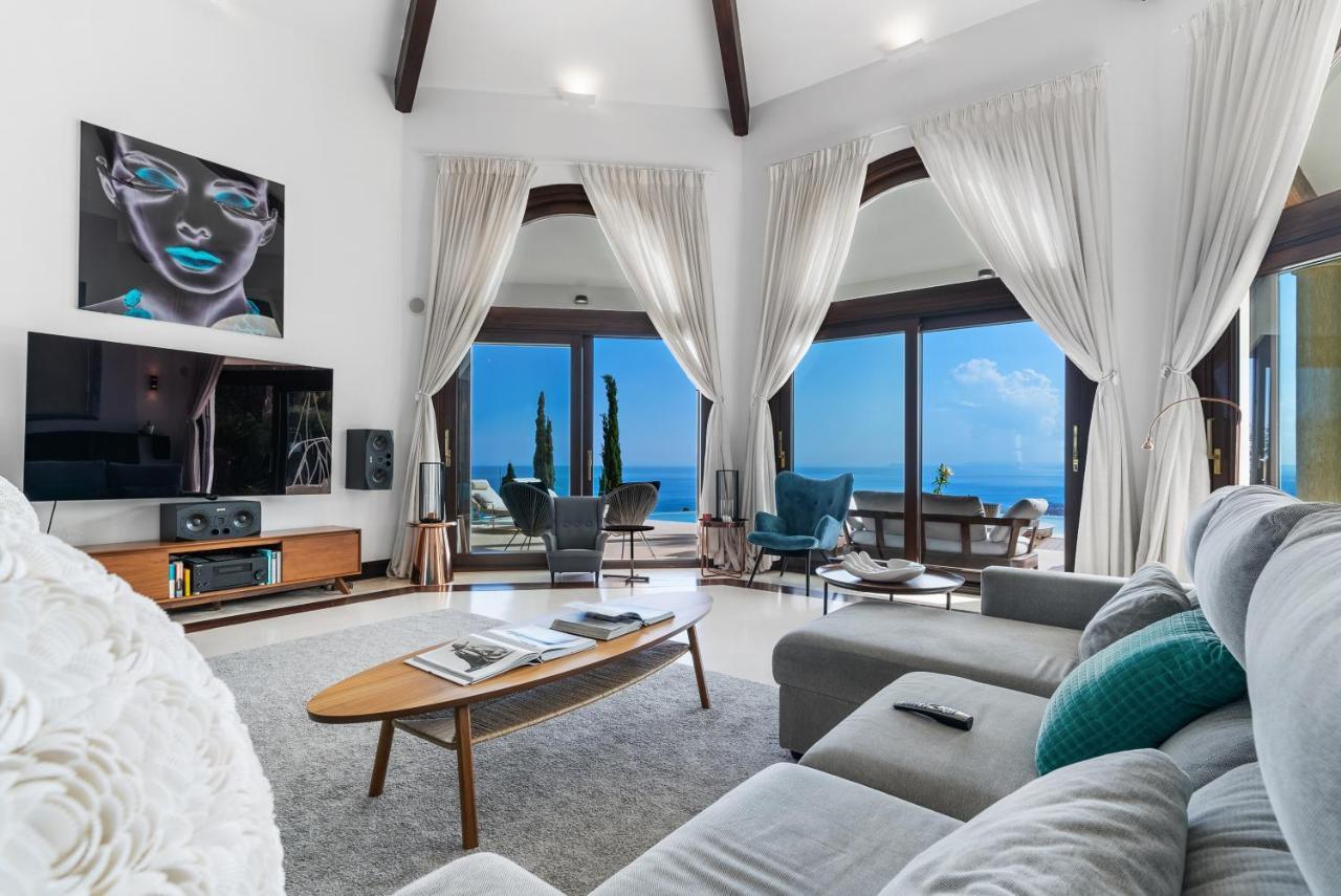 Luxury Sea View In Villa *