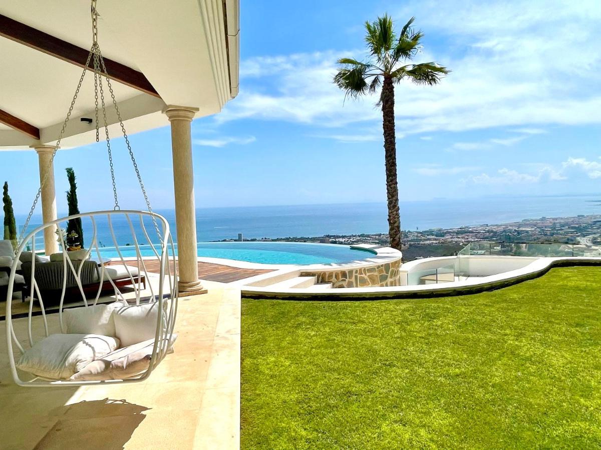 Luxury Sea View In *